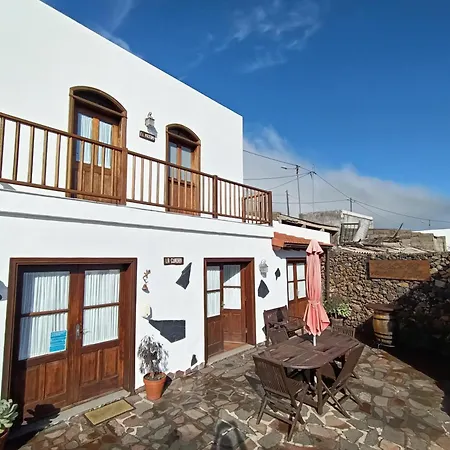 Las Casas Del Abuelito Julian & La Abuela Leonor Isora Exterior photo
